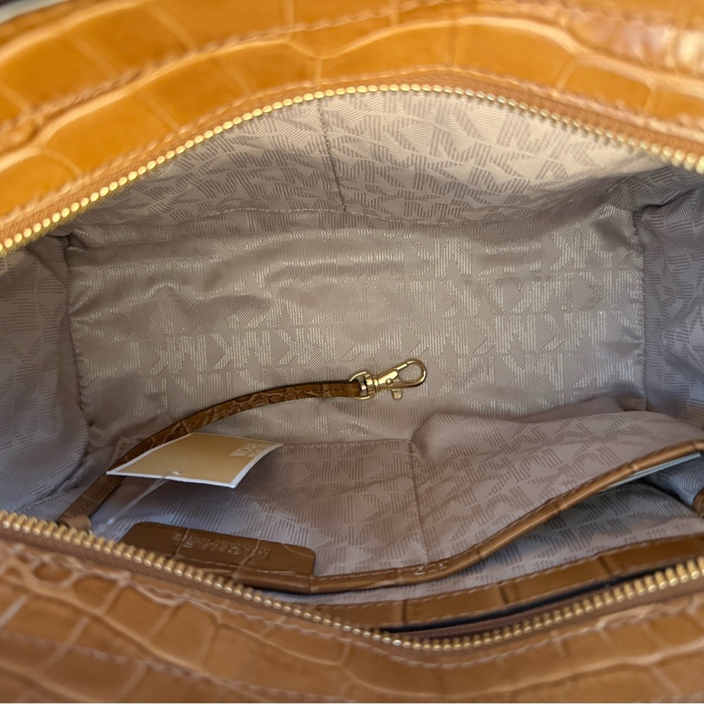 Michael Kors Collins Studded MD Satchel - Walnut New With Tags - Picture 6 of 9